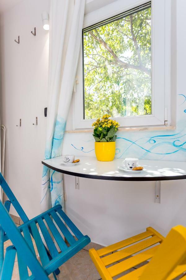 Mima'S Rooms Omiš Екстериор снимка