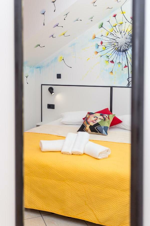 Mima'S Rooms Omiš Екстериор снимка