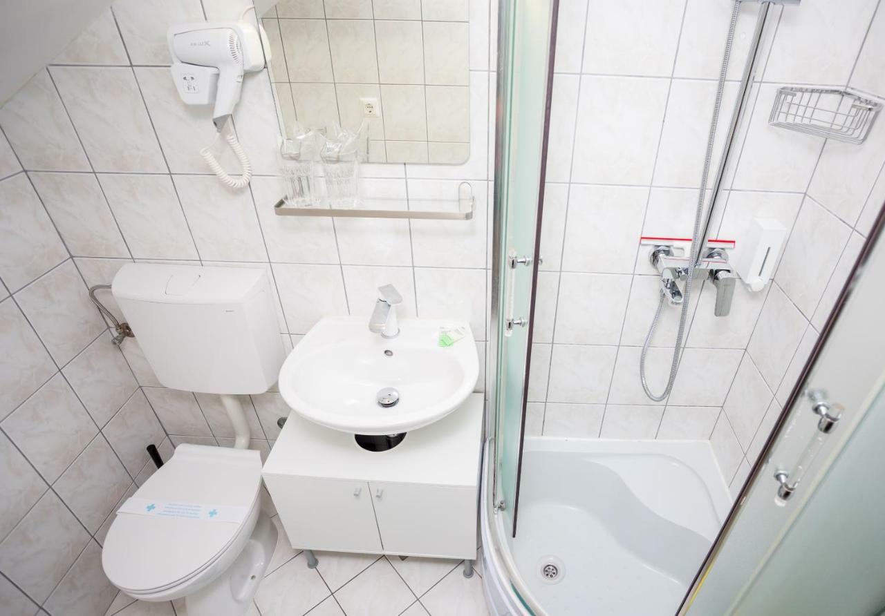 Mima'S Rooms Omiš Екстериор снимка