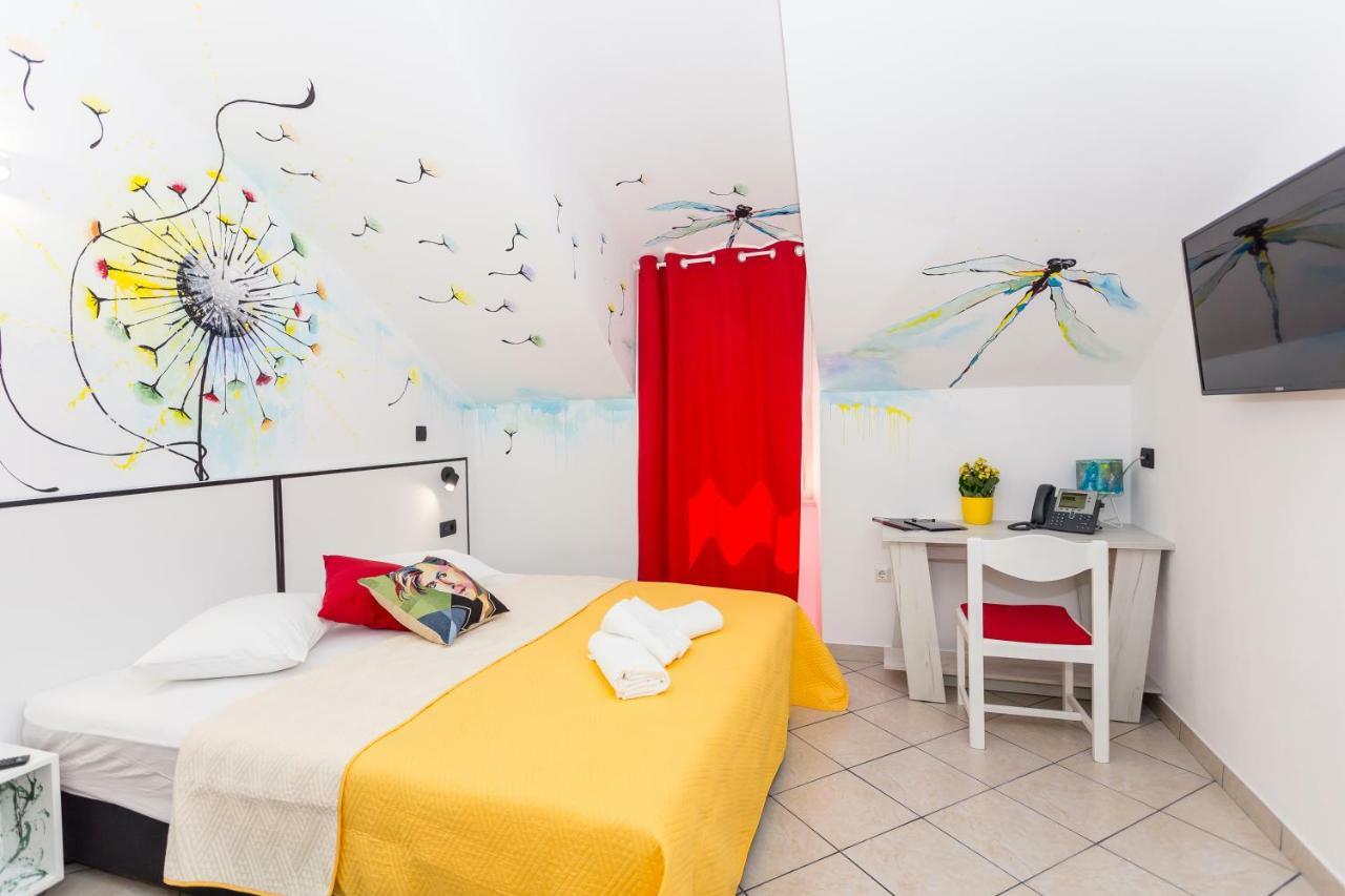 Mima'S Rooms Omiš Екстериор снимка